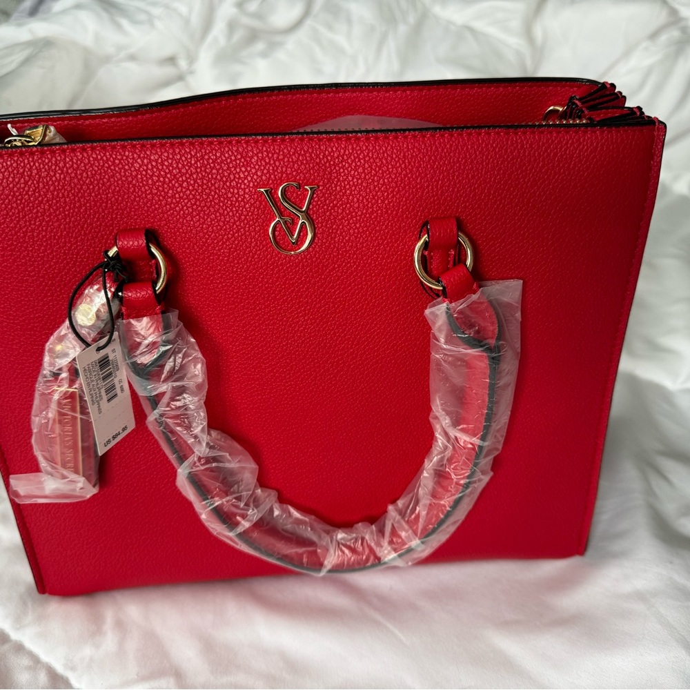 NWT Red VS purse